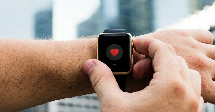 اسمارت واچ اپل، پزشک هوشمند همراه در خانه