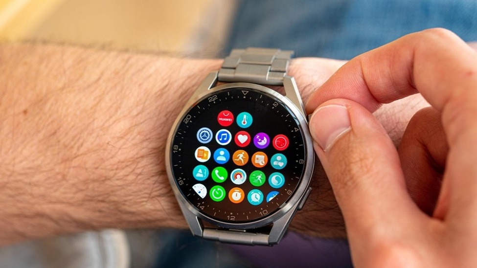 2-     توجه به اپلیکیشن های همراه ساعت هوشمند 2022