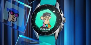 نمایش NFT روی ساعت هوشمند